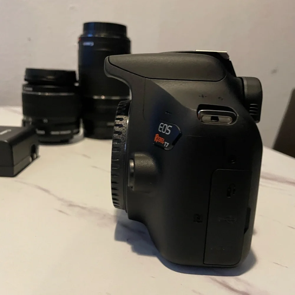 Canon DSLR Camera with Dual Lens Kit - Black
